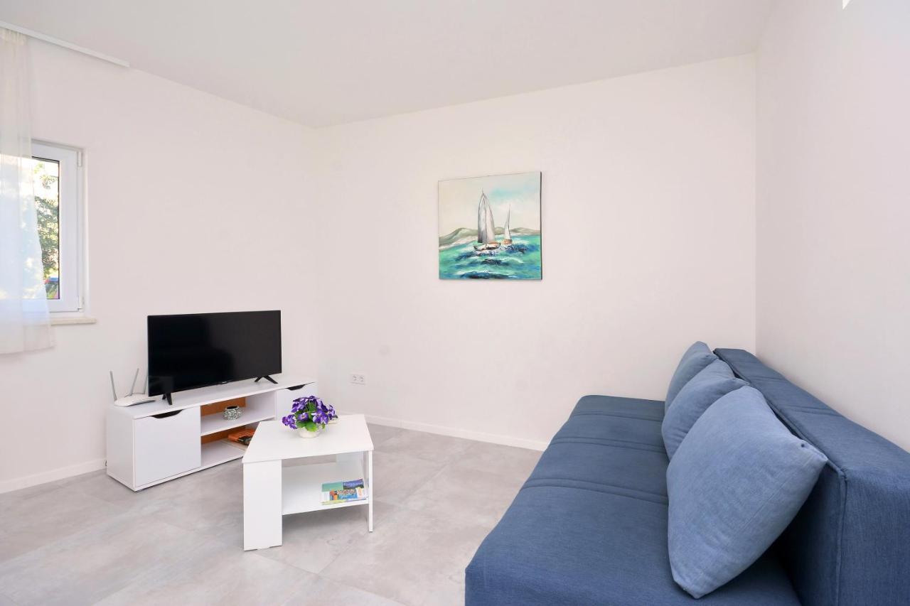 פודסטראנה Seas The Day Apartments מראה חיצוני תמונה
