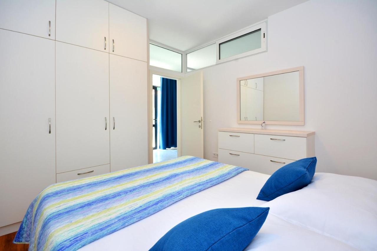 פודסטראנה Seas The Day Apartments מראה חיצוני תמונה